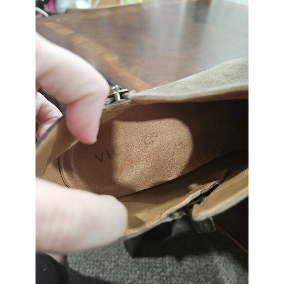 Vionic Cecily Stone Grey Weatherproof Suede Zip Block Heel Ankle Bootie US 7 - Picture 6 of 9